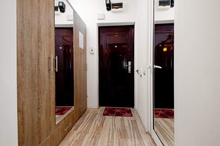 Lyla Apartment กาลาจิ ภายนอก รูปภาพ