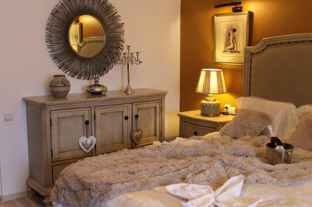 Lyla Apartment กาลาจิ ภายนอก รูปภาพ